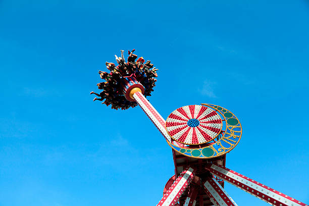 Maximizing Visitor Engagement with Giant Pendulum Rides